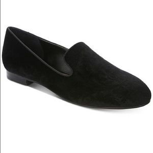 Tahari Black Velvet Flats🖤